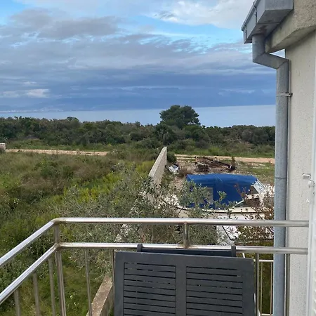 With A View In Apartamento Nečujam